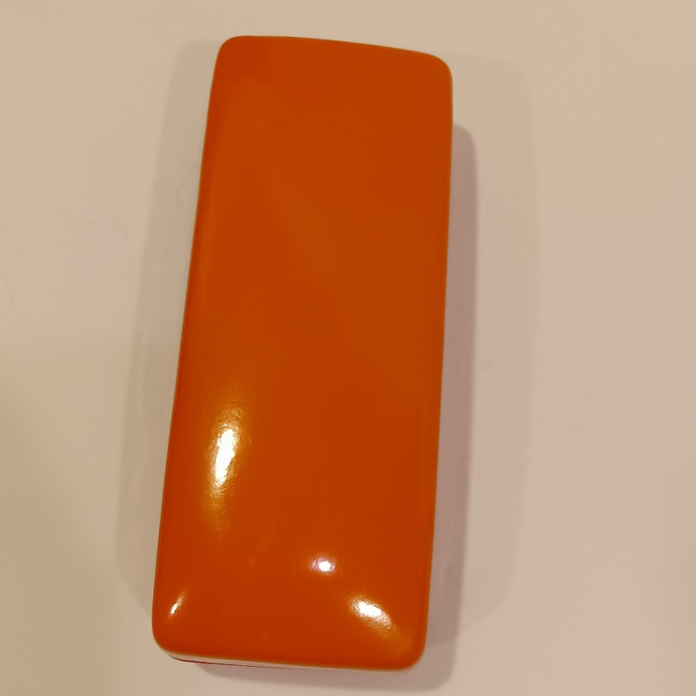 Kate Spade Eyeglass Cases with Cleaning Cloth - Picture 6 of 10